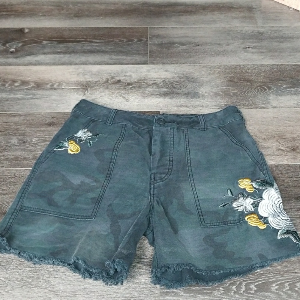 Free People  floral shorts